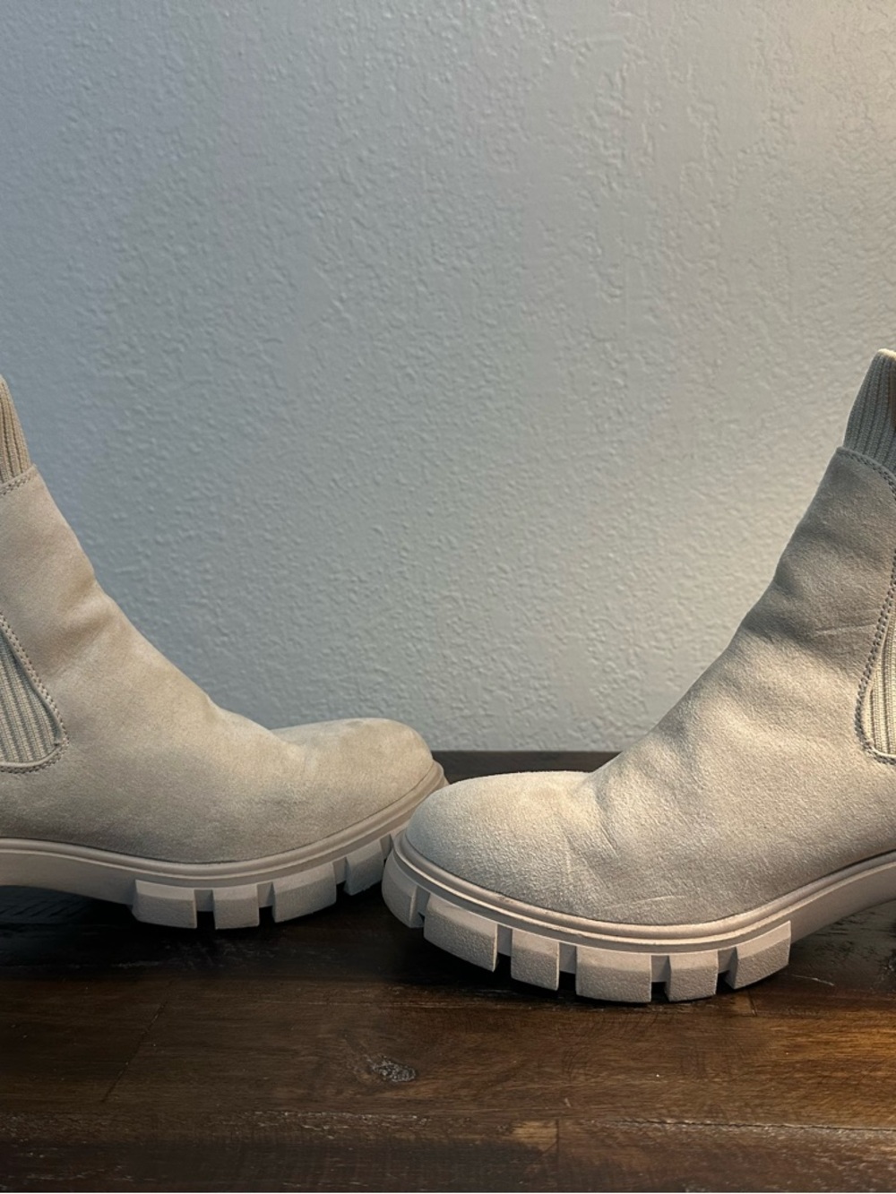 Sincerely Jules Cream Suede Lug Sole Chelsea Booties - Picture 3 of 6